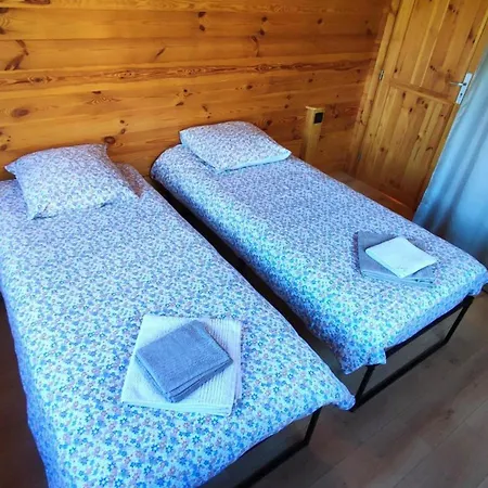Le De La Presle Holiday home