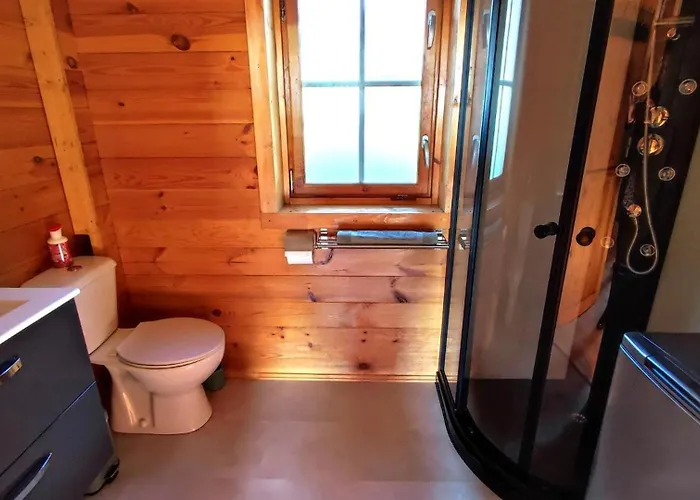 Le De La Presle Holiday home